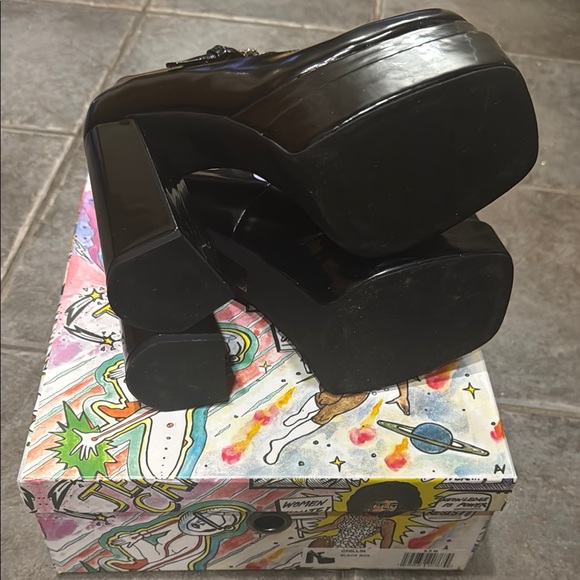 Jeffrey Campbell Black Platform Mary Janes - Picture 5 of 6